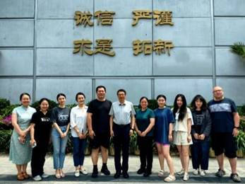 以专业之光,引学子逐梦赛场